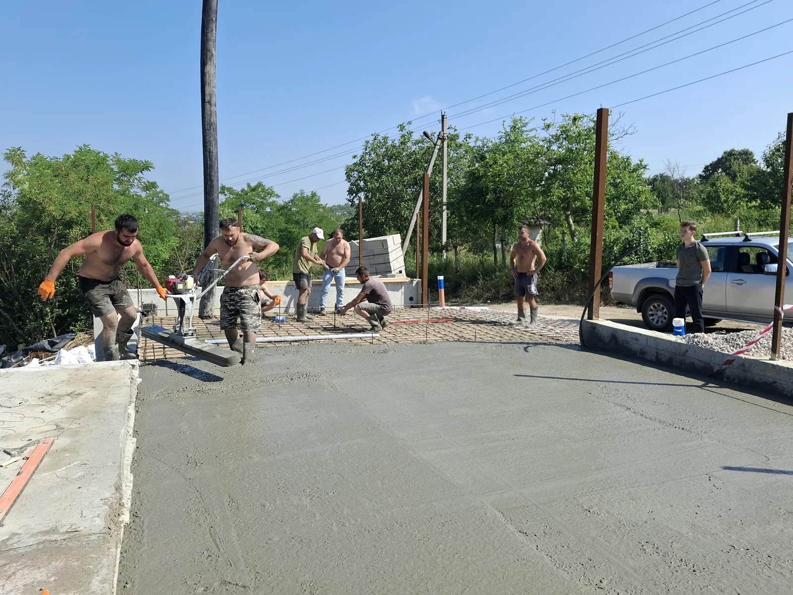 Nivelarea suprafeței de beton la Bâc