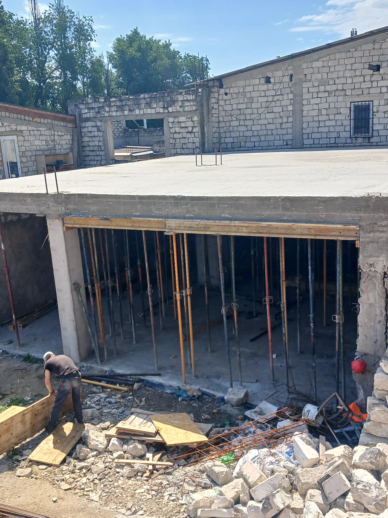 Pregătirea betonului pentru nivelare