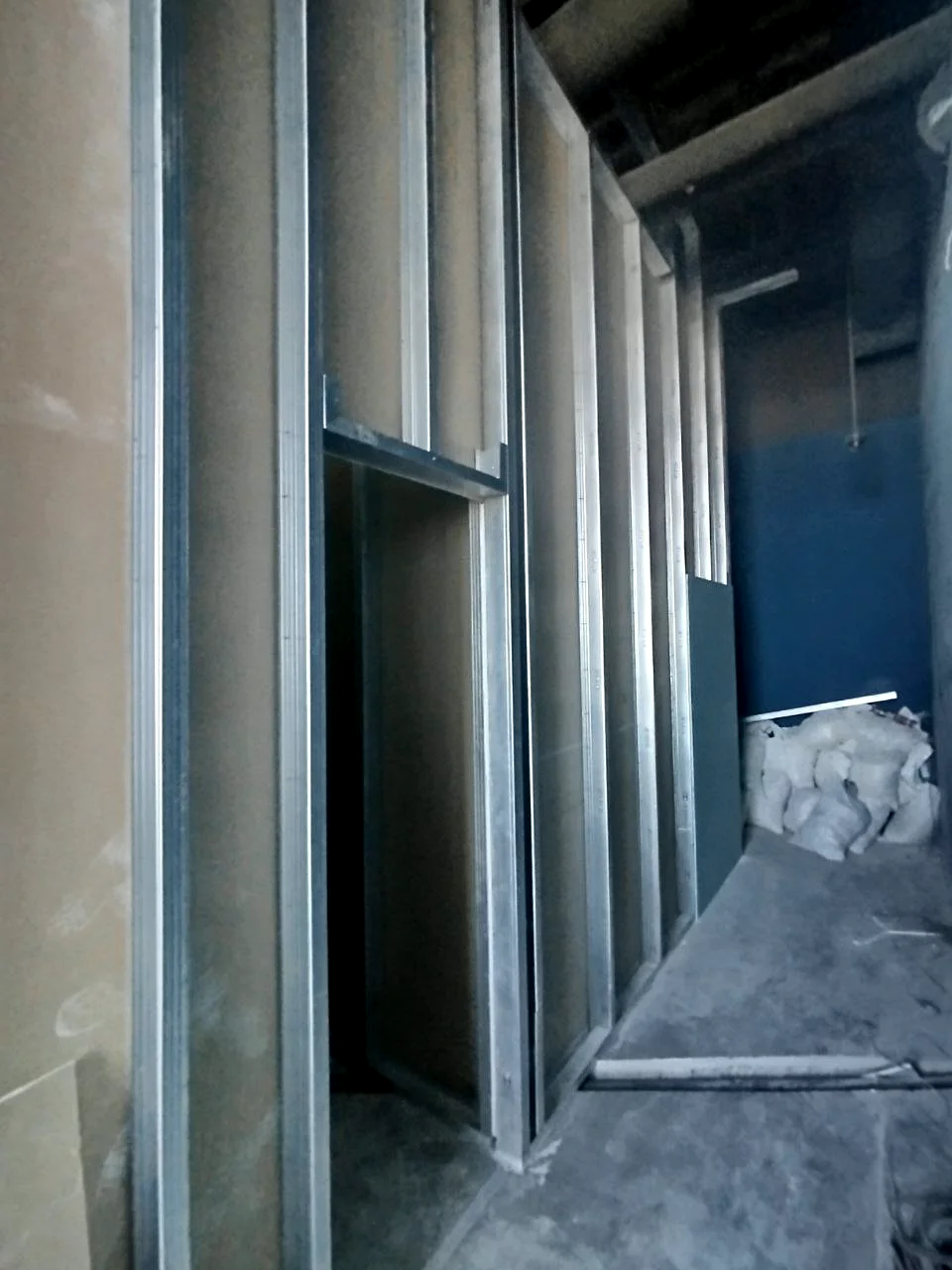 Compartimentare interioară executată în Port Mall